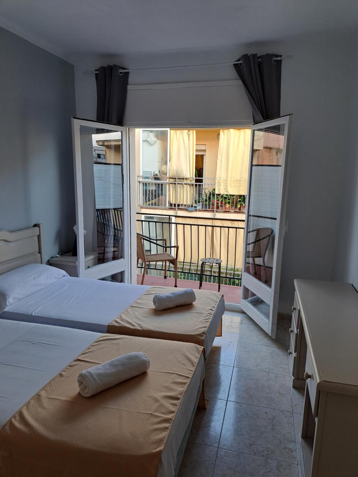 יורט דה מאר Hostal Caste מראה חיצוני תמונה